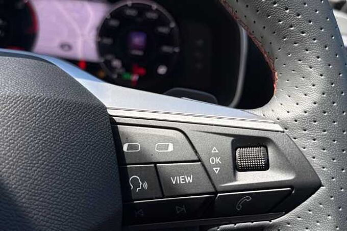 SEAT Leon 1.4 eHybrid 13kWh FR Hatchback 5dr Petrol Plug-in Hybrid DSG (204 ps)