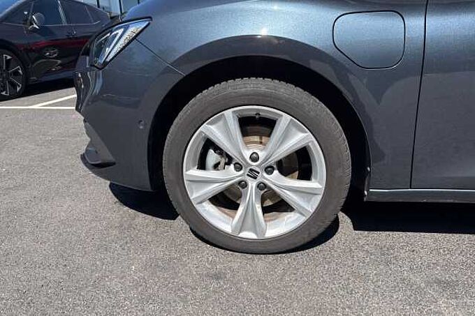 SEAT Leon 1.4 eHybrid 13kWh FR Hatchback 5dr Petrol Plug-in Hybrid DSG (204 ps)