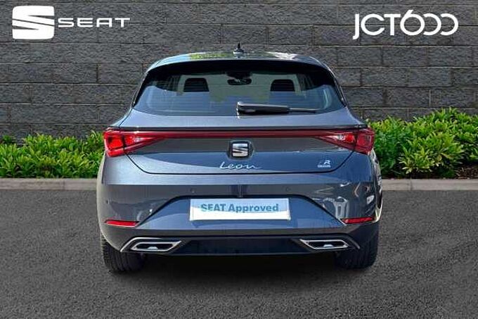 SEAT Leon 1.4 eHybrid 13kWh FR Hatchback 5dr Petrol Plug-in Hybrid DSG (204 ps)