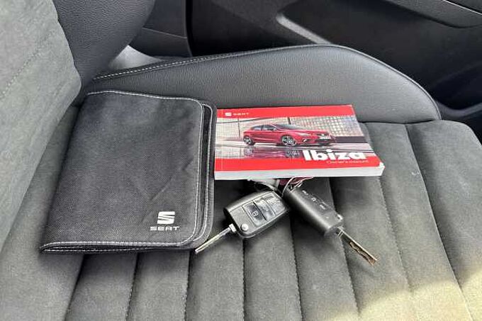 SEAT Ibiza 1.0 TSI XCELLENCE Hatchback 5dr Petrol Manual (110 ps)