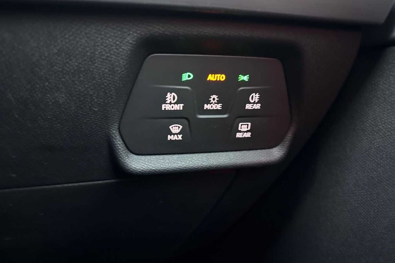 SEAT Leon 1.5 eTSI 150 FR 5dr DSG