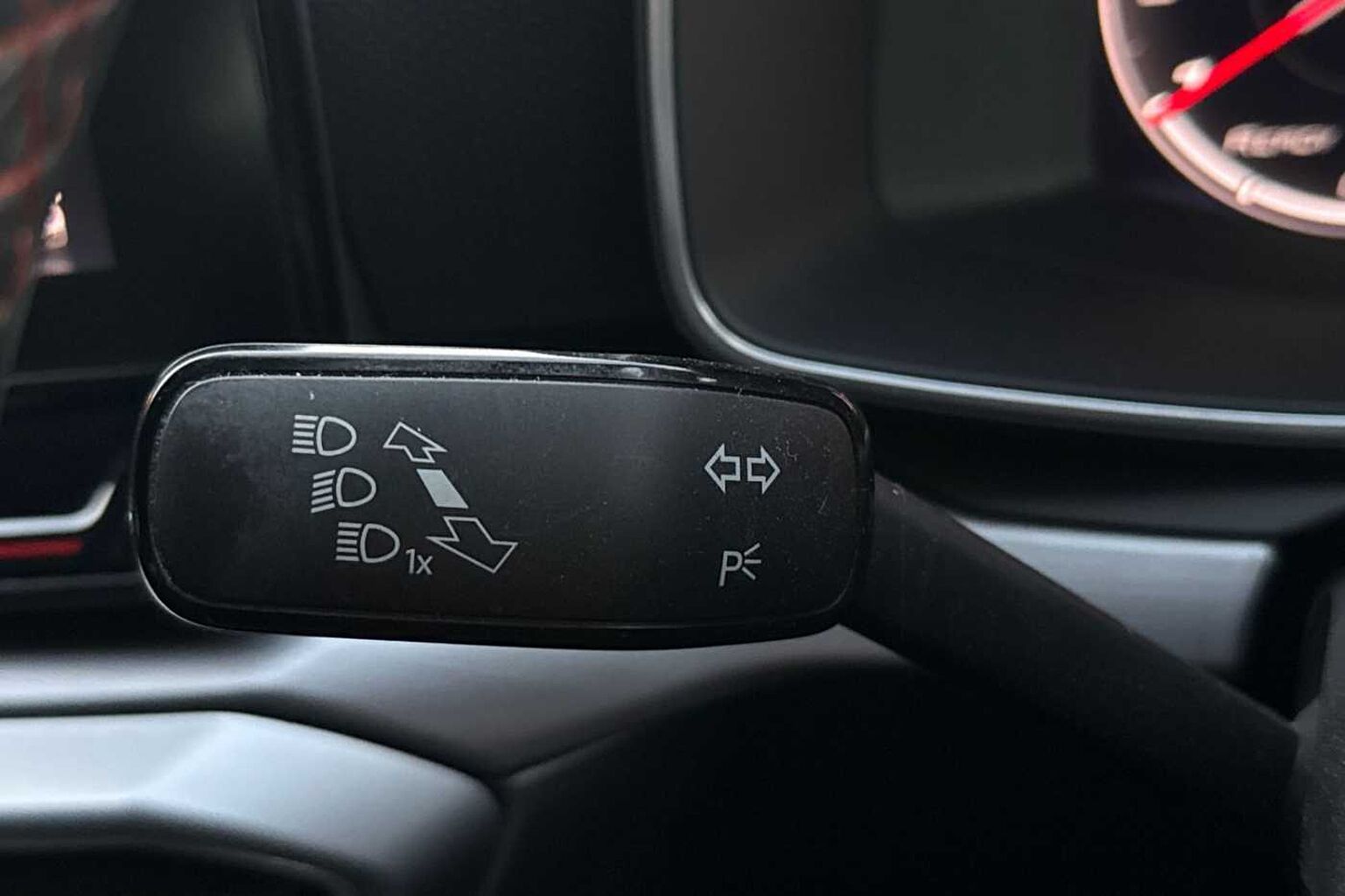 SEAT Leon 1.5 eTSI 150 FR 5dr DSG